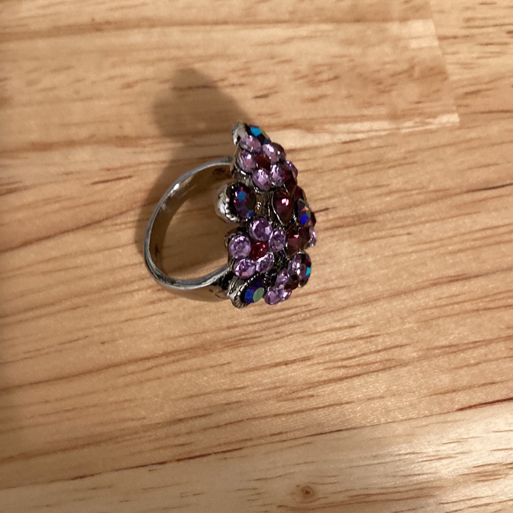 Ring - Picture 3 of 4